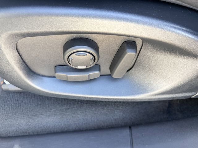 Used 2018 Jaguar F-PACE Prestige image 7