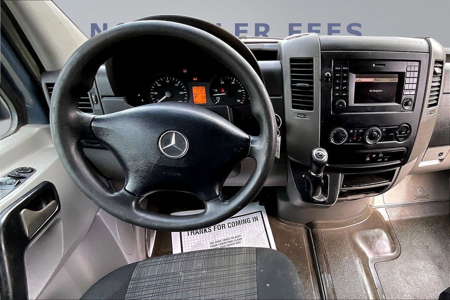 Used 2018 Mercedes-Benz Sprinter 2500 image 9