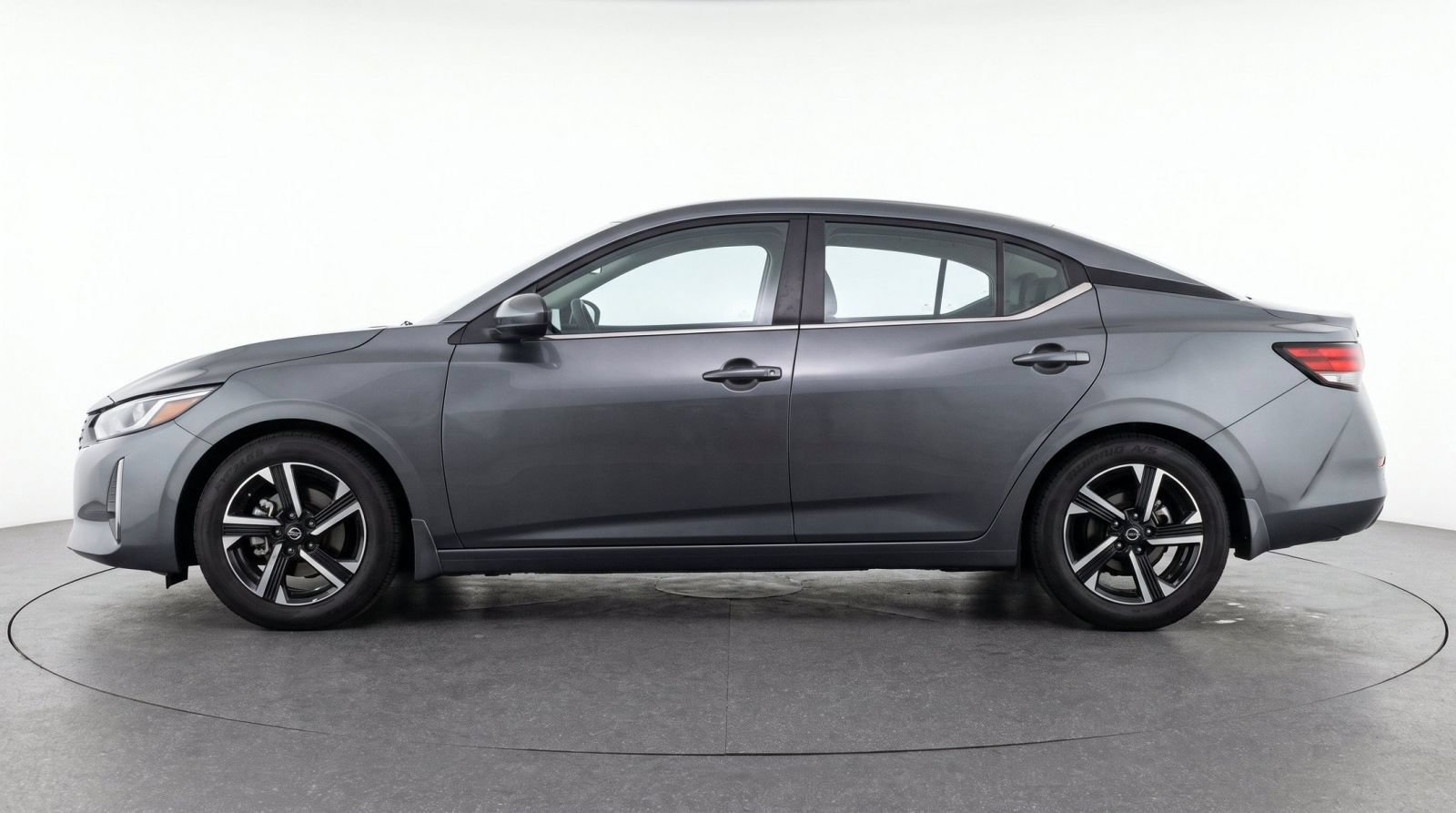 Used 2025 Nissan Sentra SV FWD image 7
