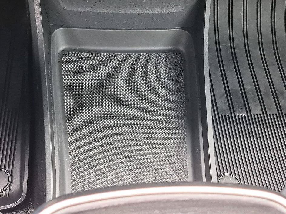 Used 2023 Rivian R1S Launch Edition Quad AWD/4WD image 23