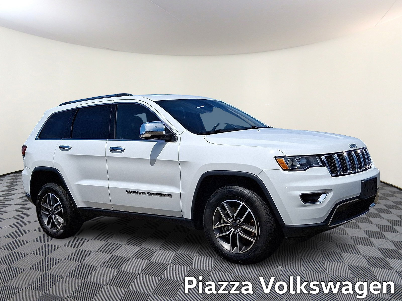 Used 2022 Jeep Grand Cherokee Limited AWD/4WD image 1