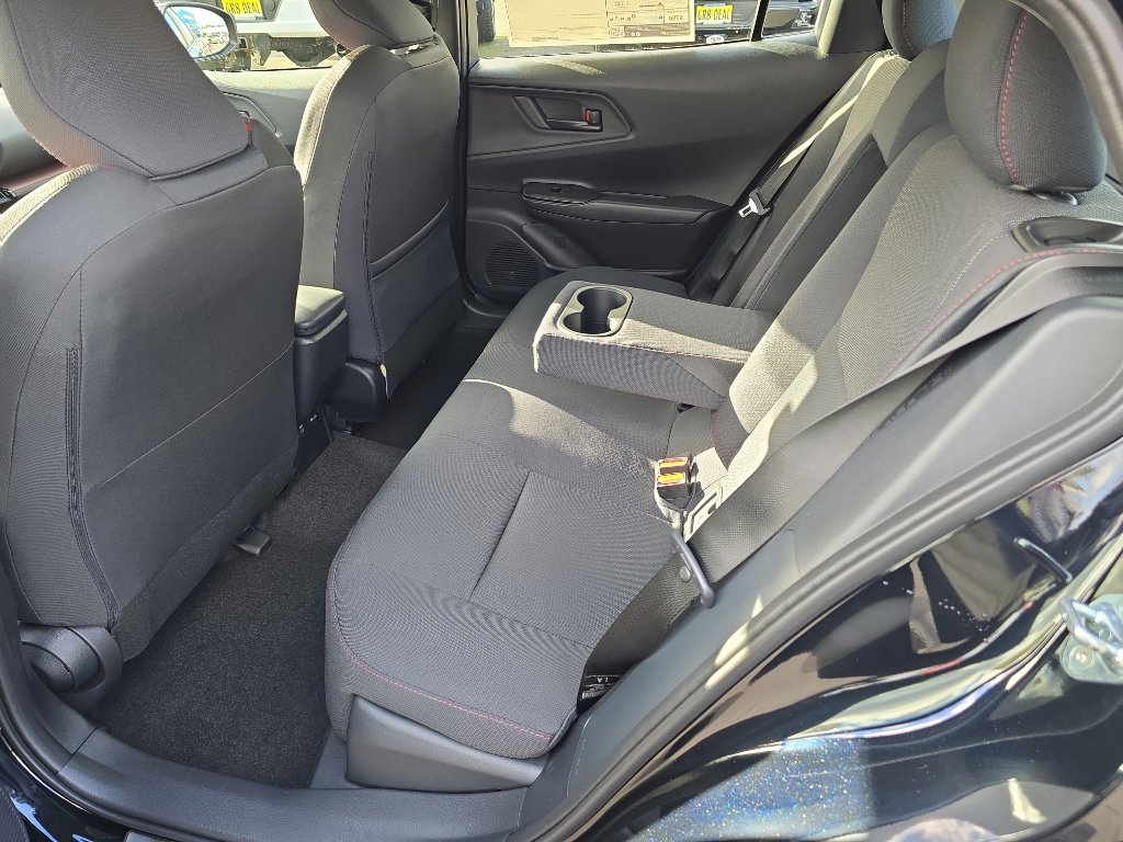 New 2026 Toyota Prius Plug-In Hybrid FWD image 17