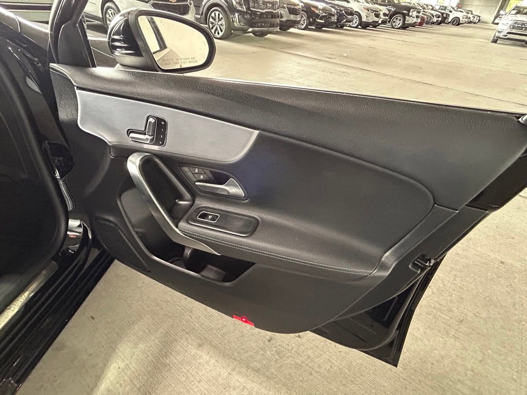 Used 2020 Mercedes-Benz A 220 image 30