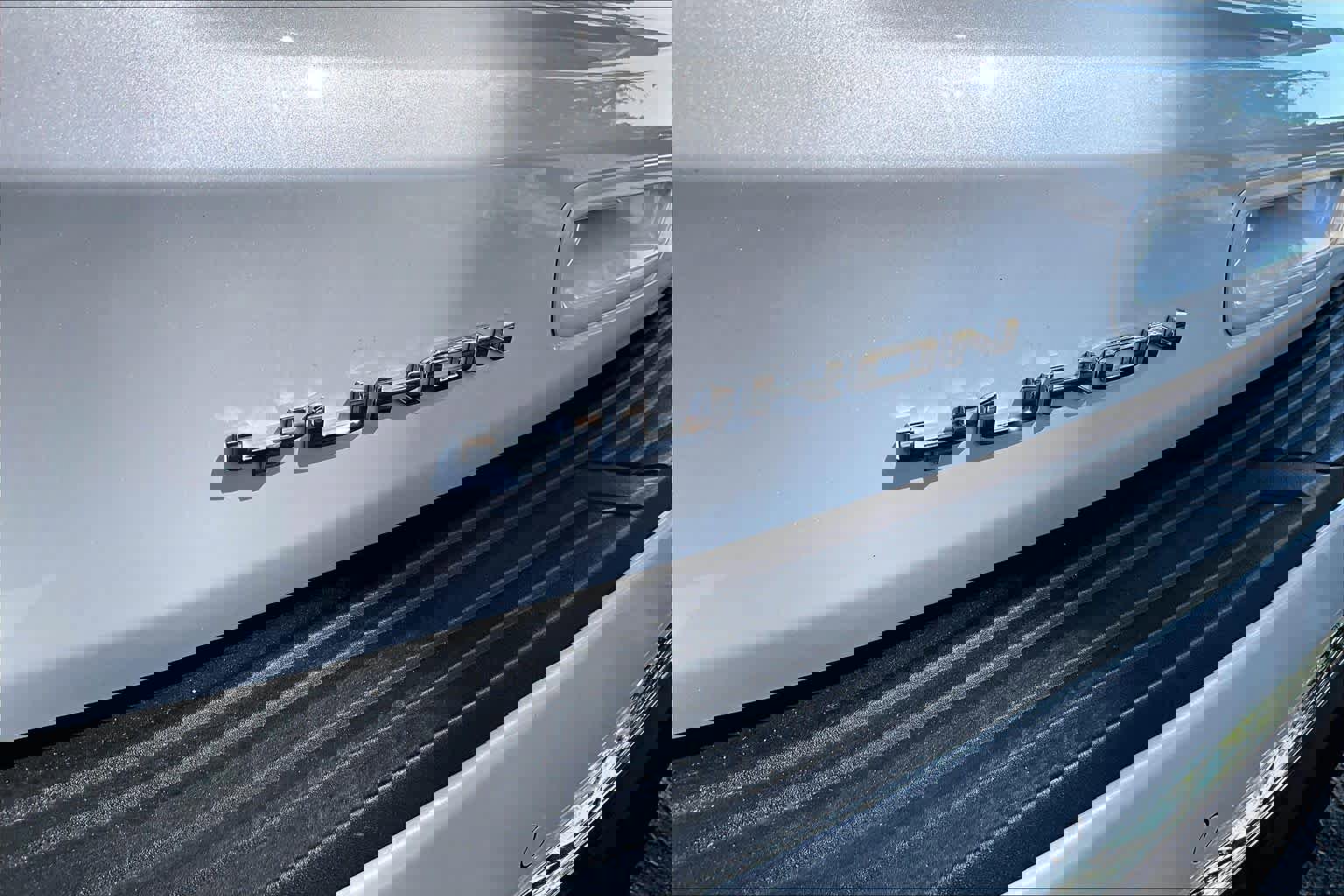 Used 2021 GMC Yukon SLT w/ SLT Premium Package image 31