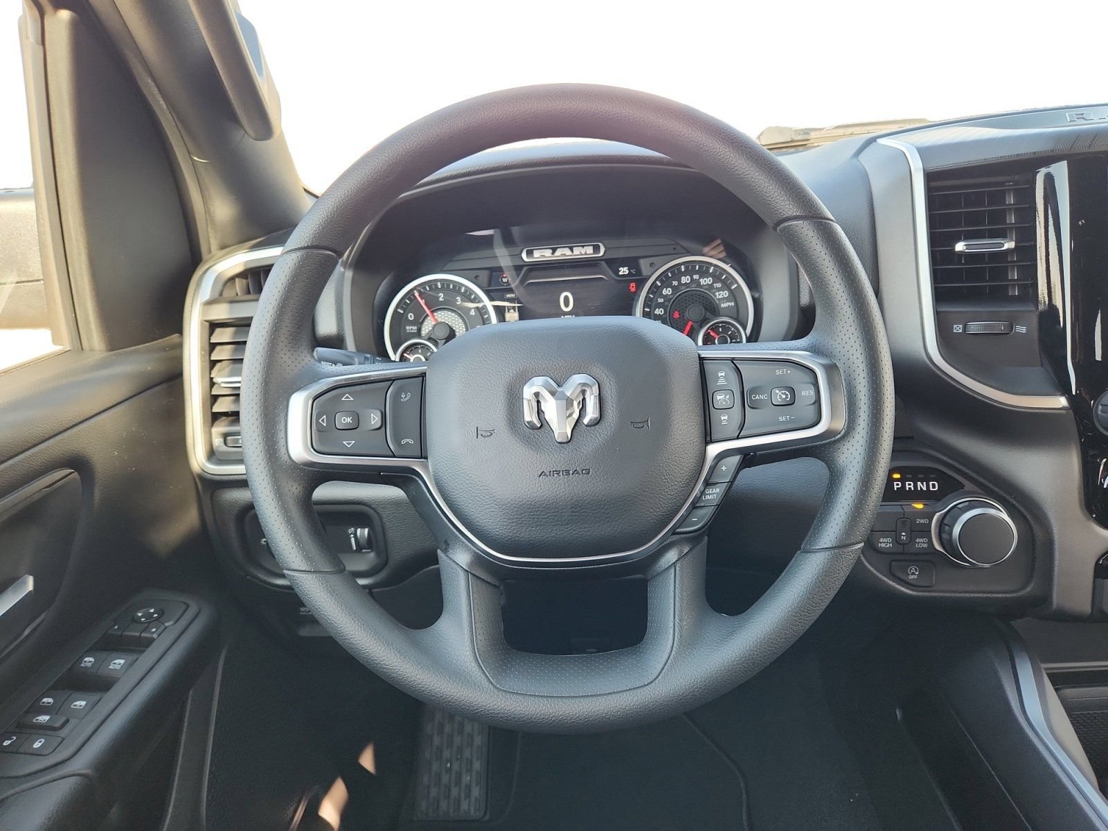 New 2026 RAM 1500 Express AWD/4WD image 22