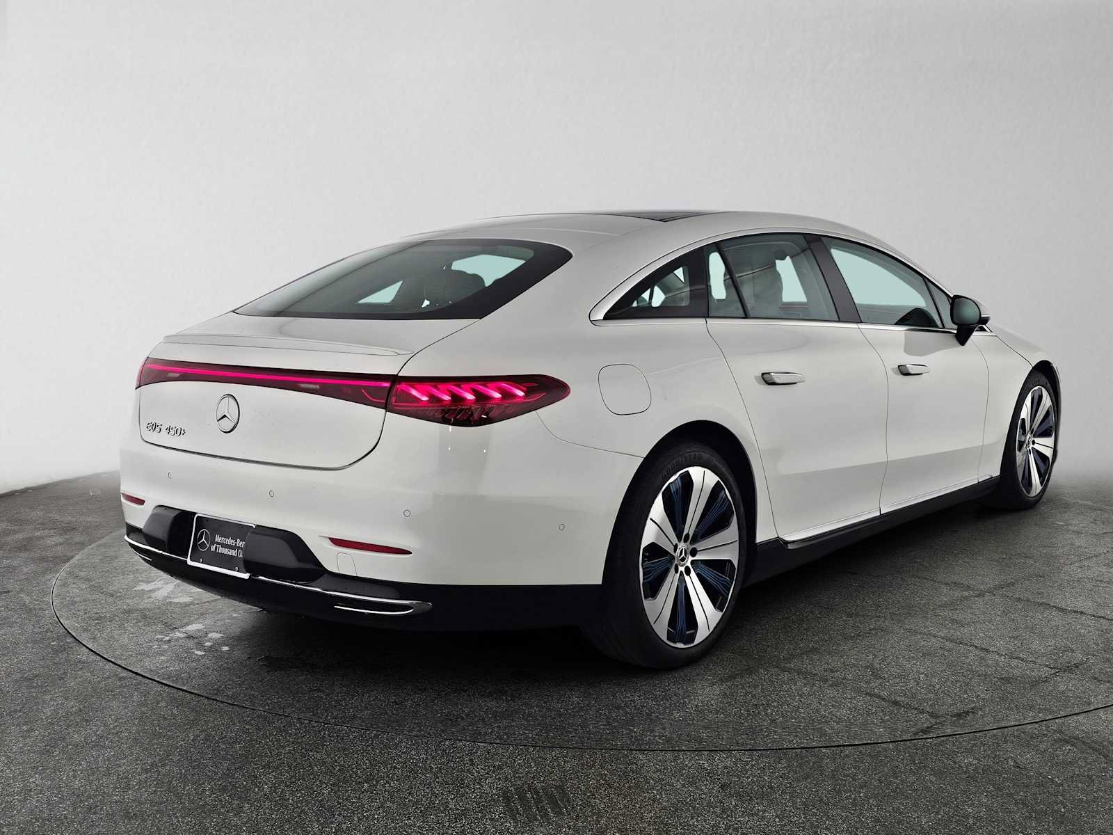Used 2023 Mercedes-Benz EQS 450+ Sedan image 3