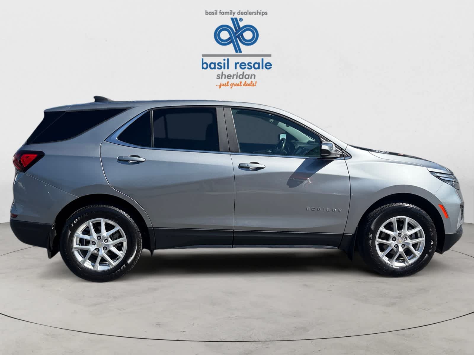 Used 2023 Chevrolet Equinox LT AWD/4WD image 8