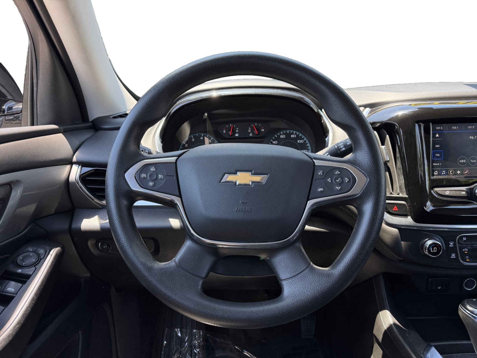 Used 2020 Chevrolet Traverse LS FWD image 12