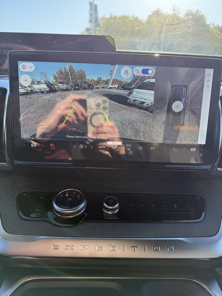 New 2025 Ford Expedition Tremor image 38