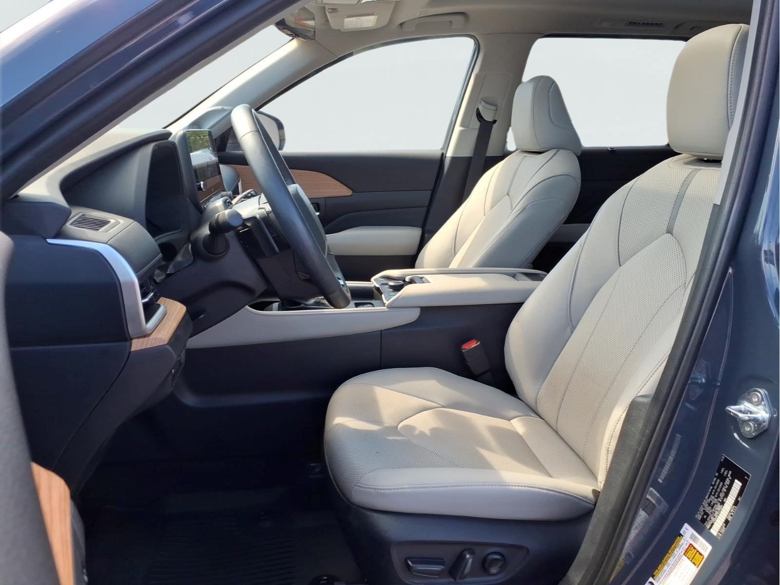 Used 2026 Toyota Grand Highlander AWD image 22