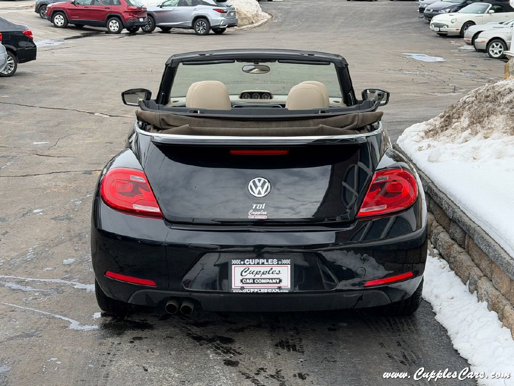 Used 2014 Volkswagen Beetle TDI image 11