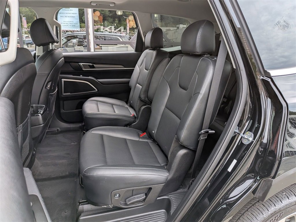 Certified 2022 Kia Telluride S image 27