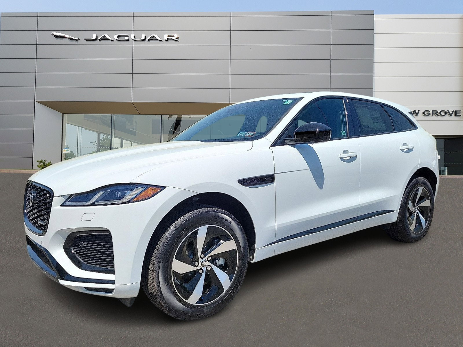 Used 2025 Jaguar F-PACE R-Dynamic S image 1