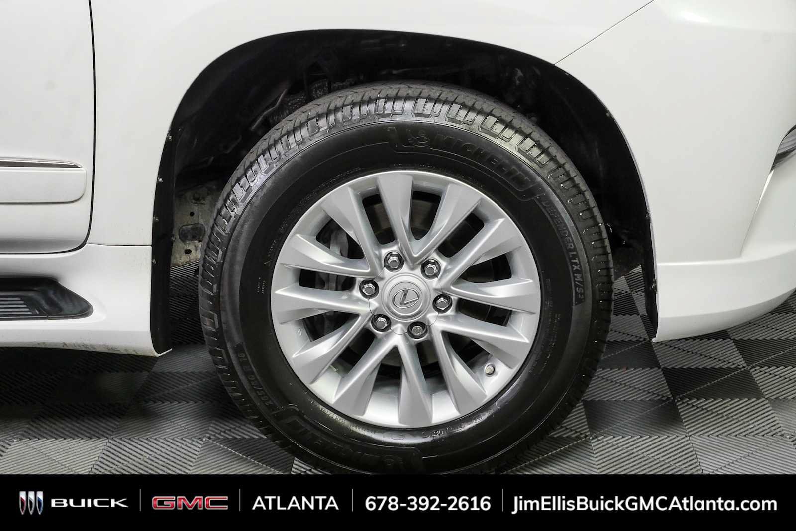 Used 2019 Lexus GX 460 Premium w/ Premium Package AWD/4WD image 38