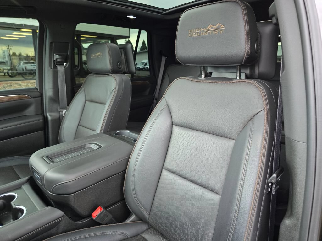 Used 2023 Chevrolet Tahoe High Country AWD/4WD image 26