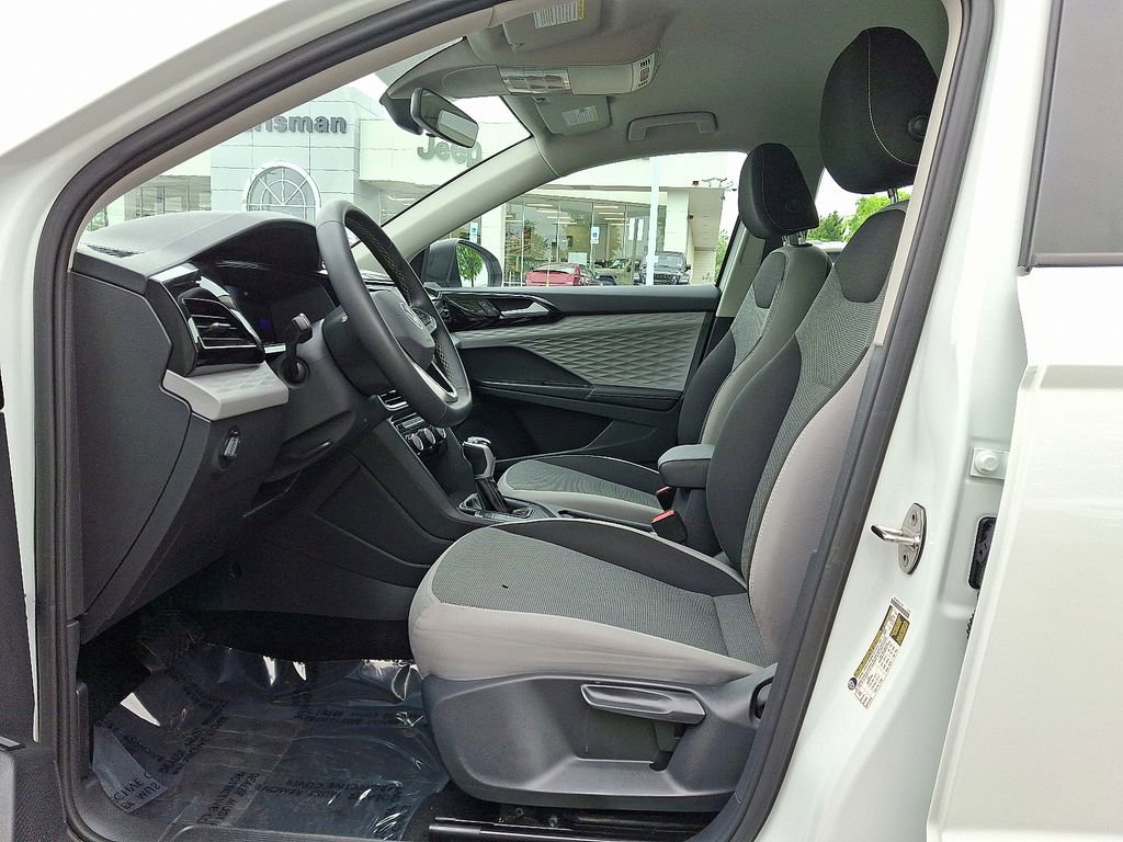 Used 2024 Volkswagen Taos S FWD image 13