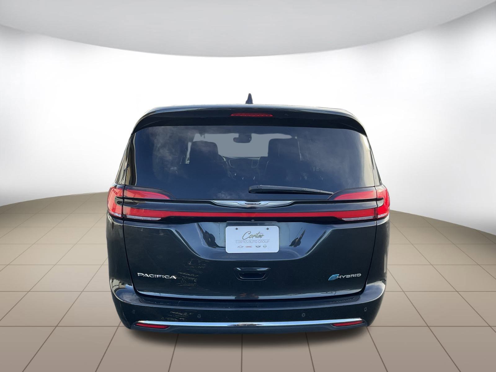 Used 2022 Chrysler Pacifica Touring-L FWD image 6