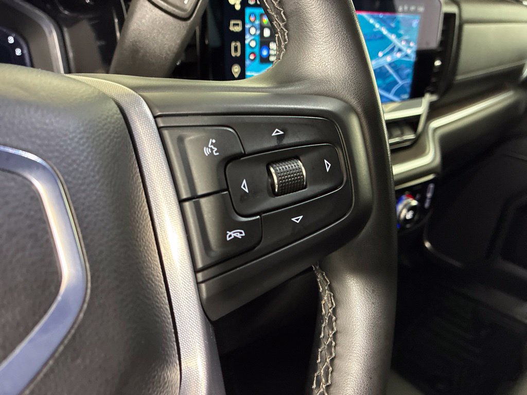 Used 2025 GMC Sierra 1500 SLT AWD/4WD image 16