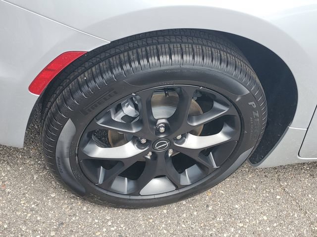 New 2026 Chrysler Pacifica Limited w/ S Appearance Package AWD/4WD image 5