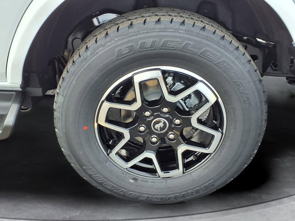 New 2026 Ford Bronco Outer Banks image 17