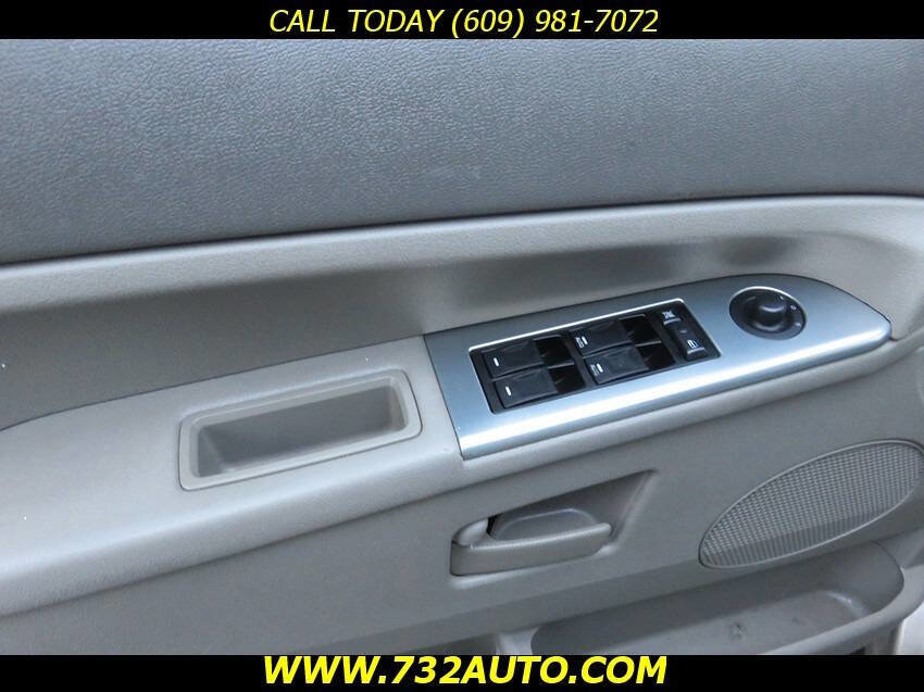 Used 2006 Jeep Grand Cherokee Laredo AWD/4WD image 30