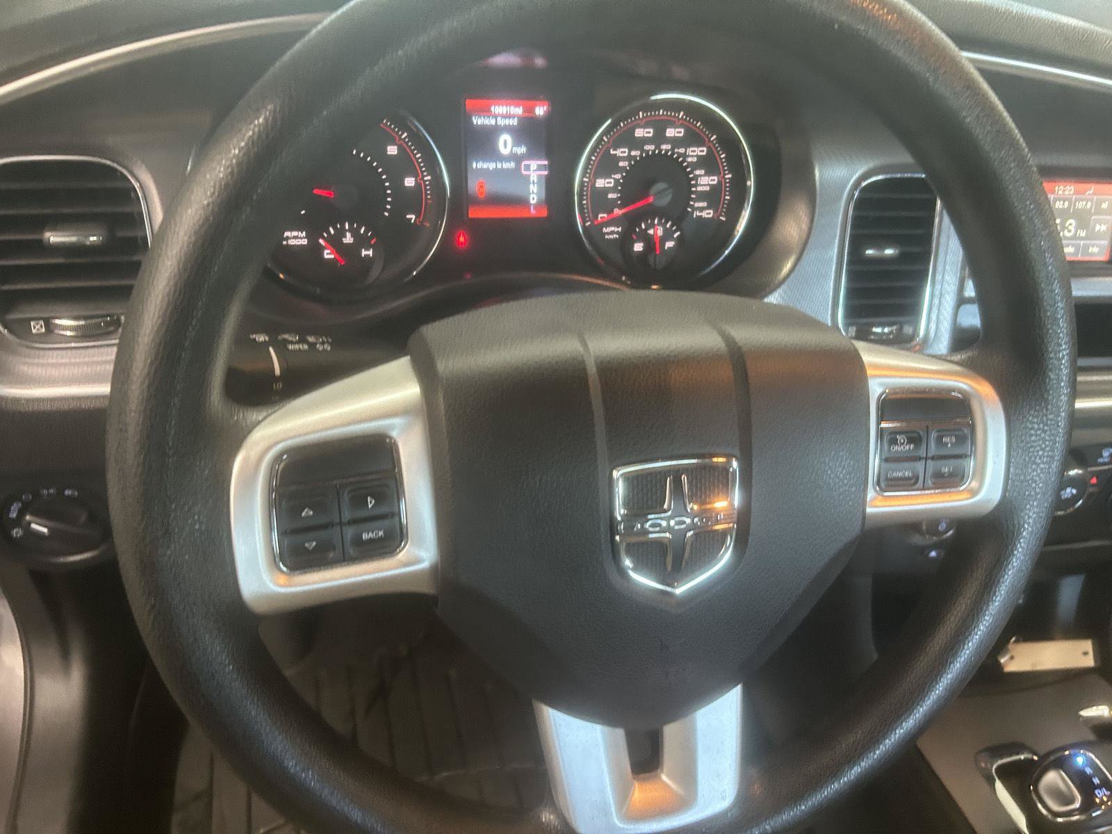 Used 2014 Dodge Charger SE RWD image 13