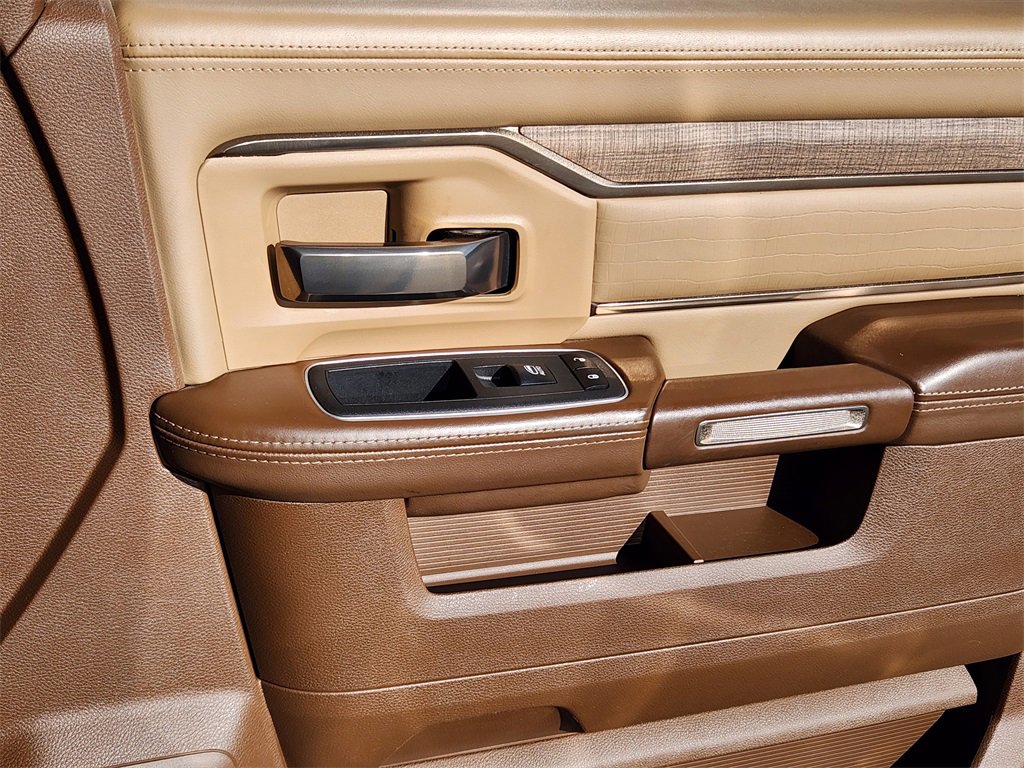 Used 2022 RAM 3500 Limited image 13