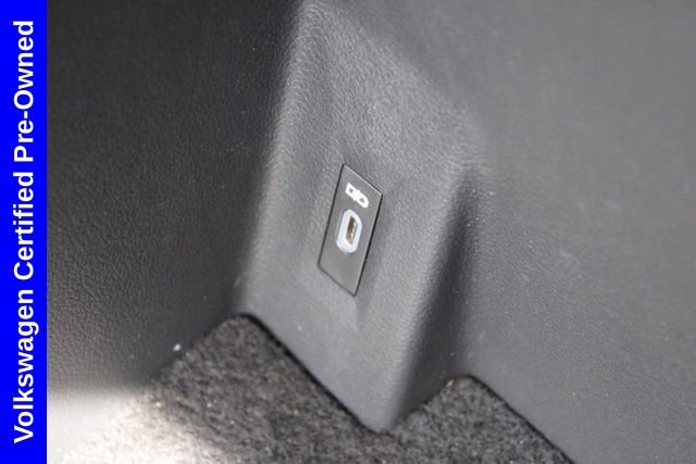 Used 2023 Volkswagen Atlas Cross Sport SEL AWD/4WD image 49