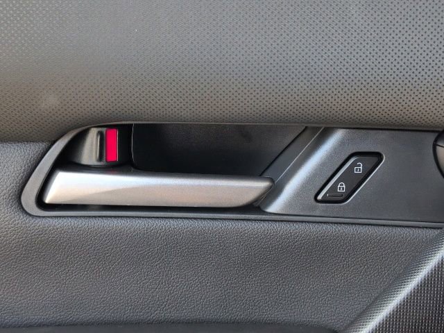 Used 2025 MAZDA CX-50 AWD 2.5 S w/ Cargo Package image 22