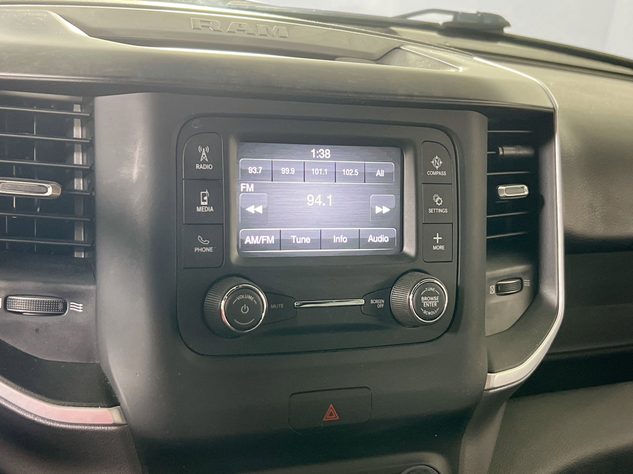 Used 2023 RAM 1500 Lone Star AWD/4WD image 14