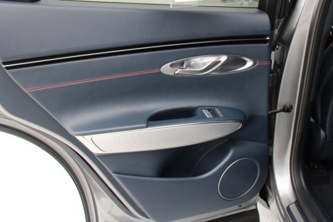 Used 2022 Genesis GV70 3.5T Sport image 13