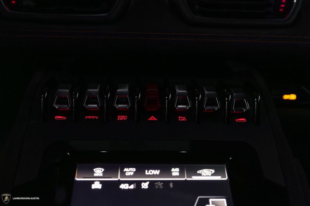 Used 2024 Lamborghini Huracan Sterrato image 30