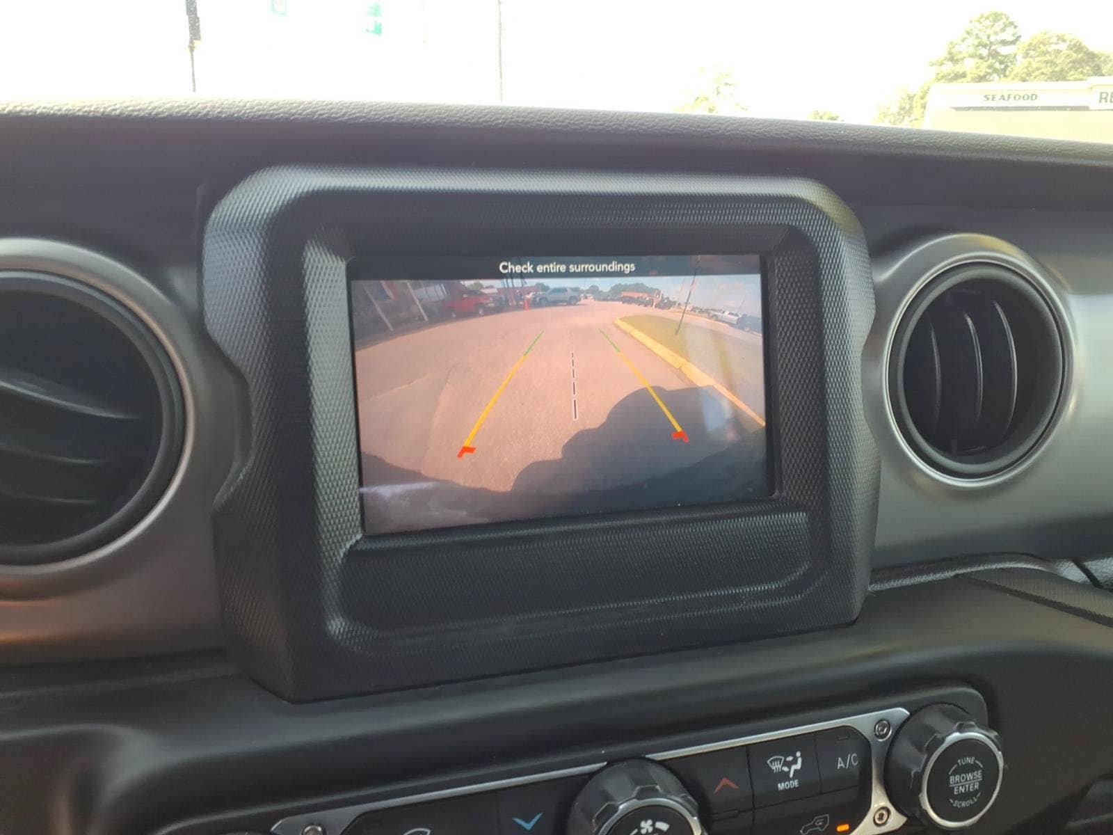 Used 2022 Jeep Wrangler Unlimited Sport AWD/4WD image 22