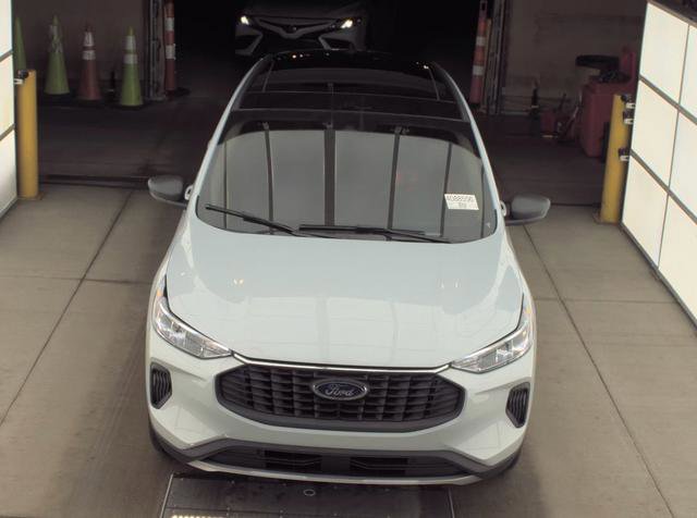 Used 2025 Ford Escape Active w/ Cold Weather Package image 8