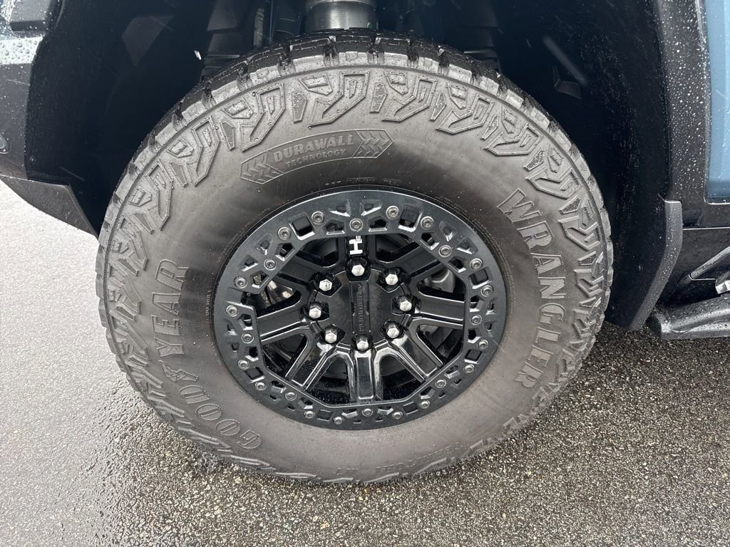 Used 2024 GMC Hummer EV 3X w/ Omega Edition image 37