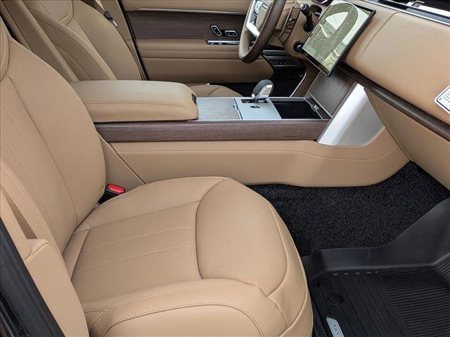 New 2026 Land Rover Range Rover SE image 18