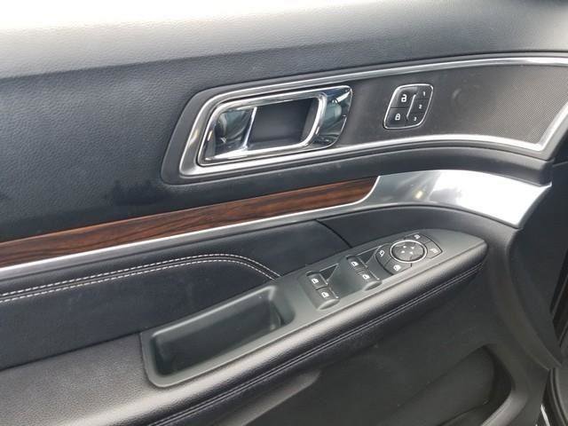Used 2018 Ford Explorer Limited w/ Equipment Group 301A image 11