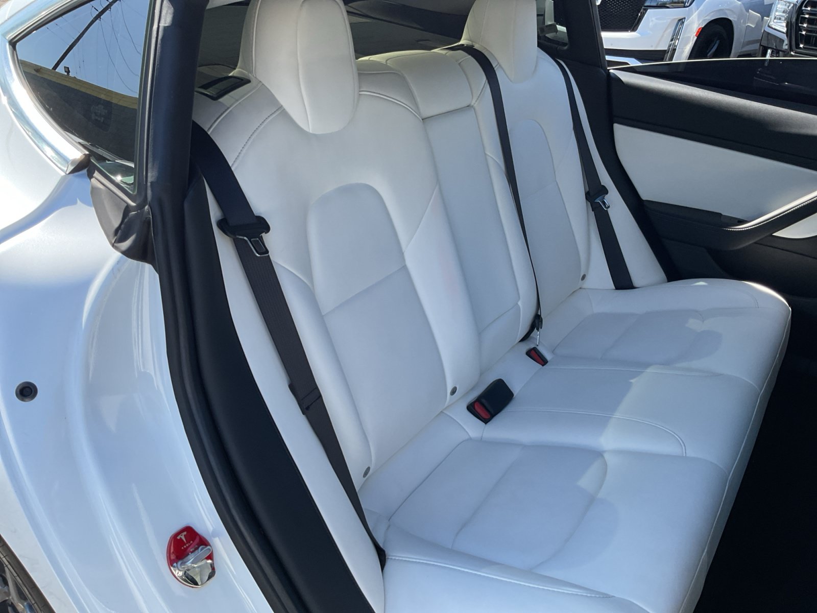 Used 2020 Tesla Model 3 Standard Range Plus RWD image 19