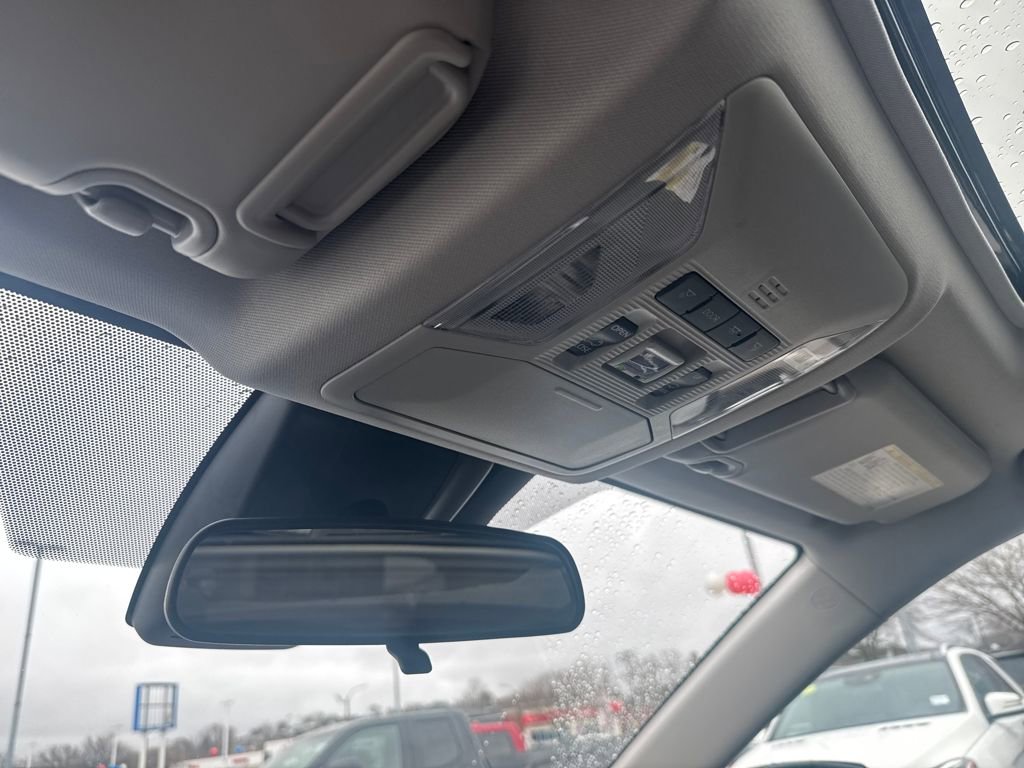 Used 2024 Toyota RAV4 XLE w/ Convenience Package image 29