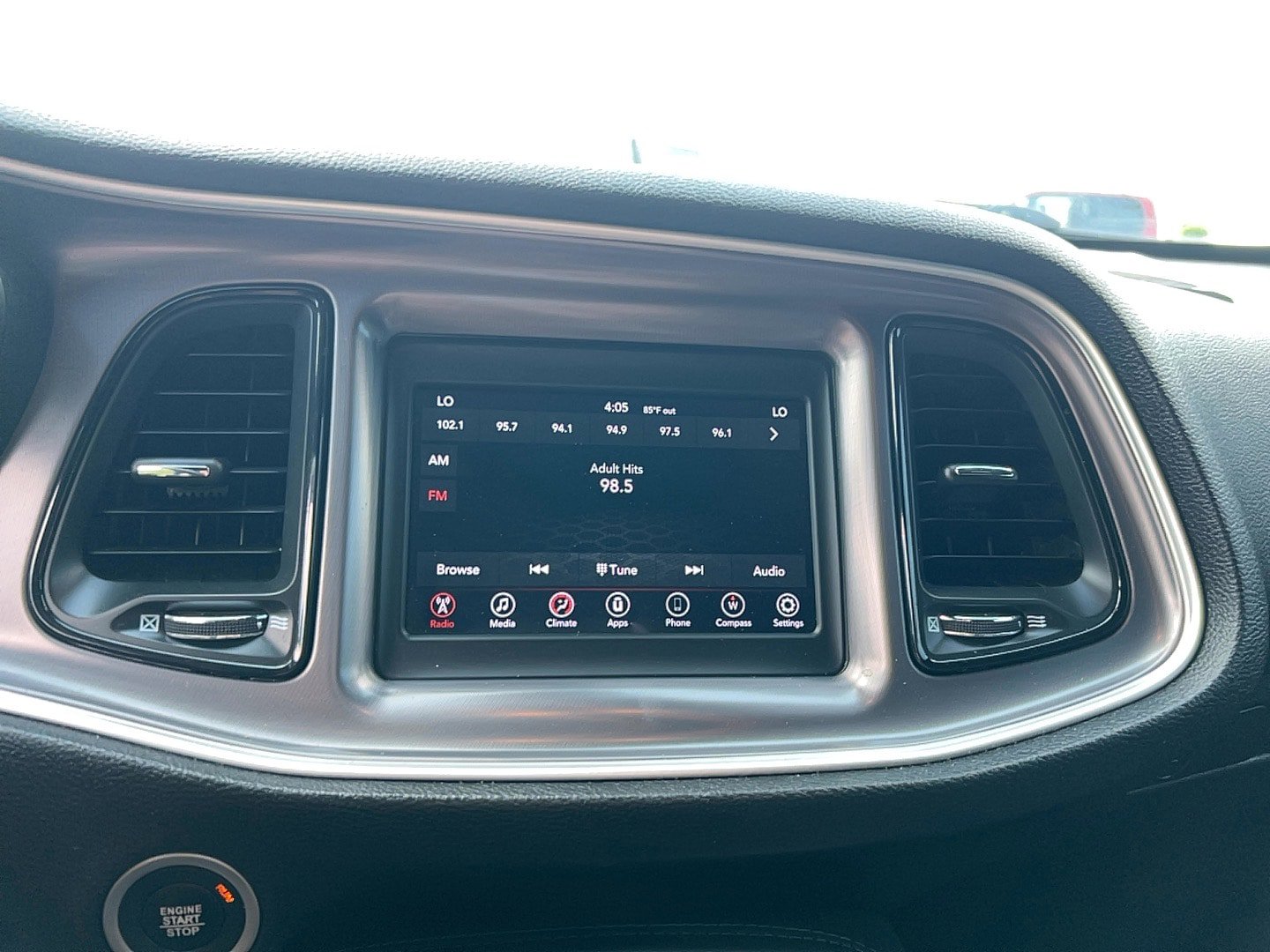 Used 2019 Dodge Challenger R/T w/ Driver Convenience Group RWD image 16