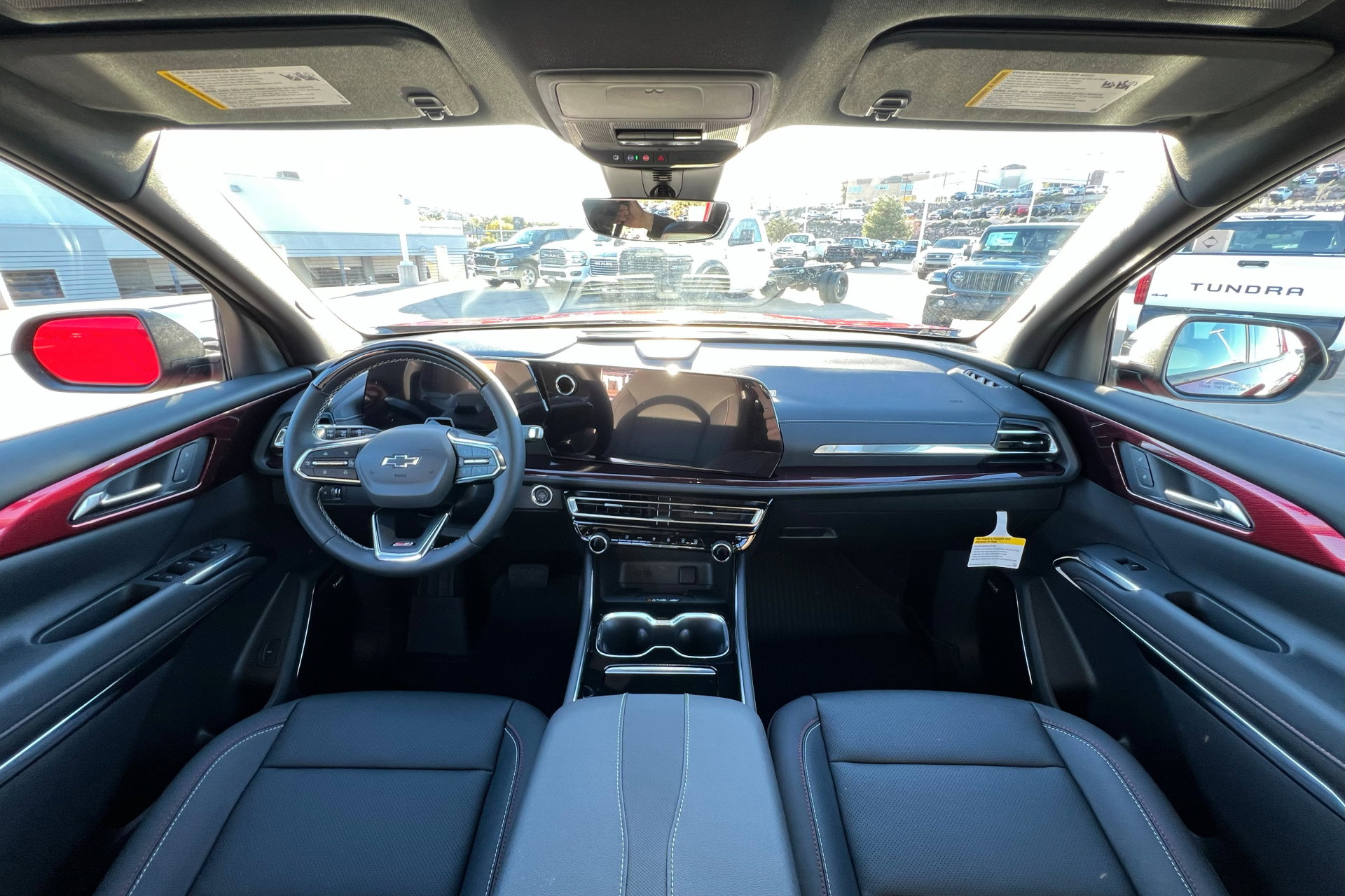 New 2026 Chevrolet Traverse Z71 w/ Enhanced Driving Package image 10