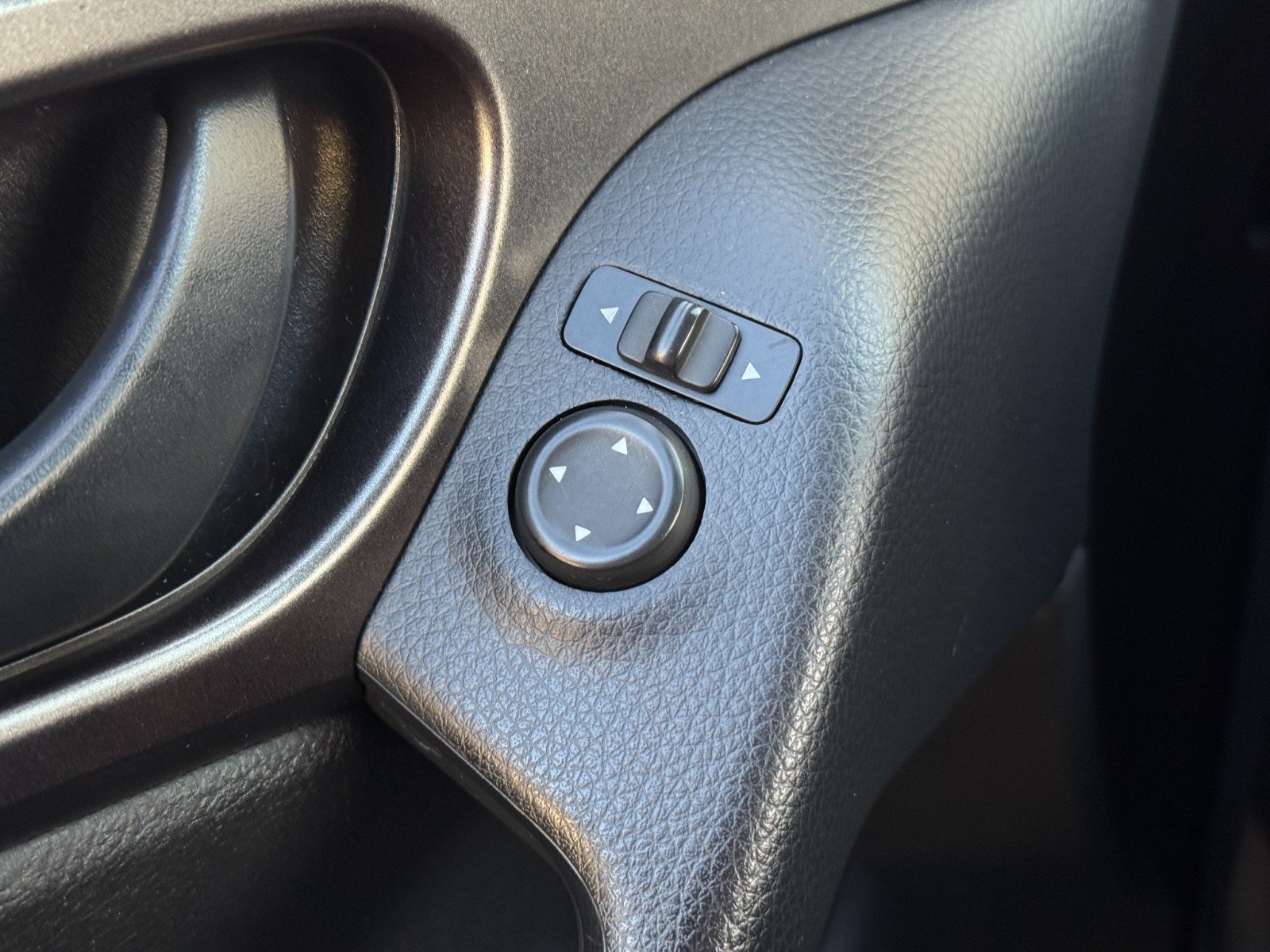 Used 2021 Nissan Rogue Sport S FWD image 16