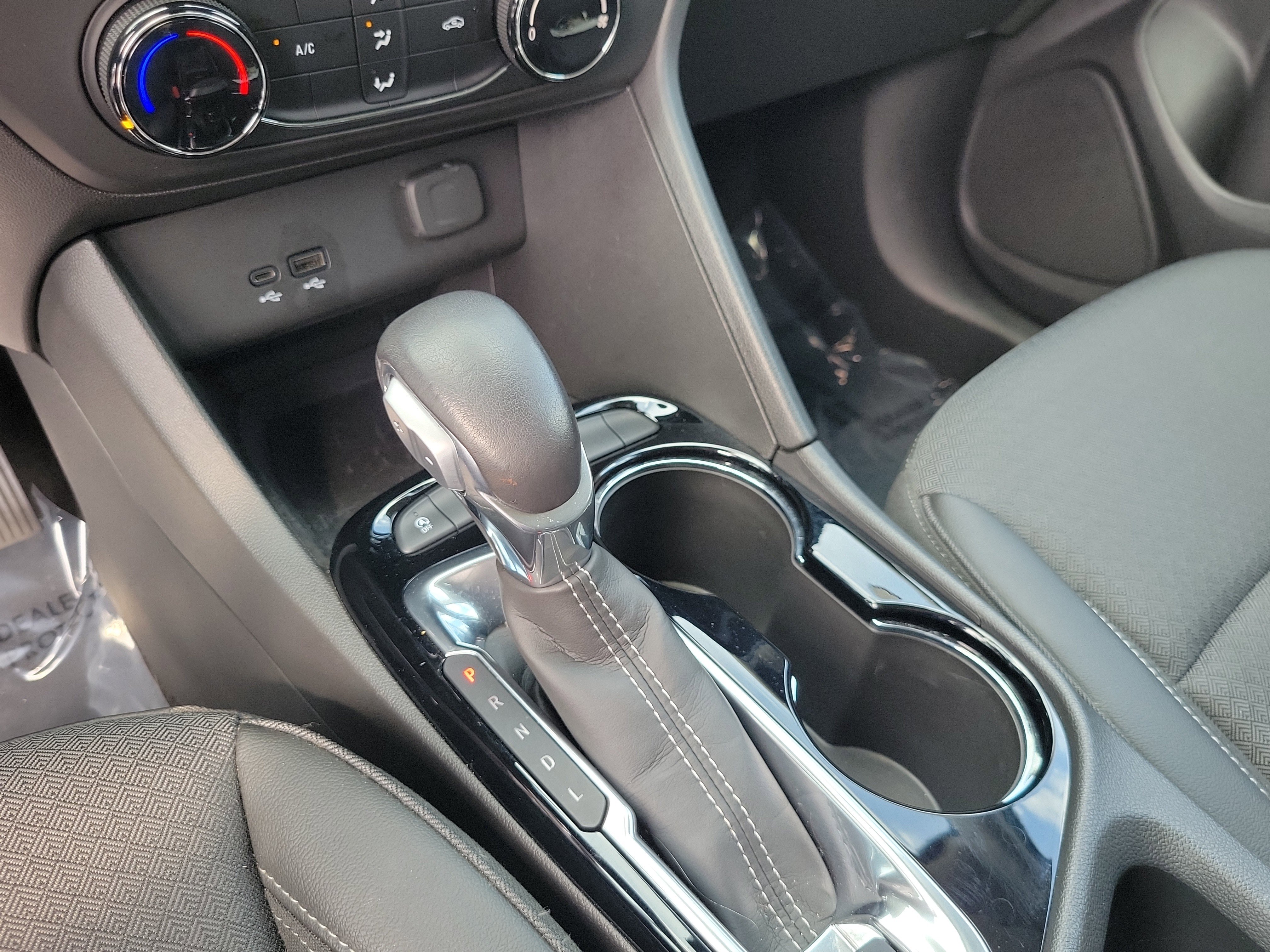 Used 2024 Buick Encore GX Preferred FWD image 21