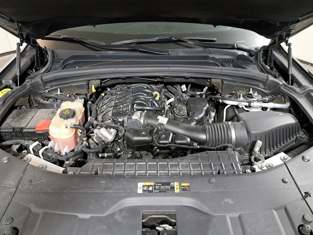 Used 2022 Jeep Grand Cherokee L Limited w/ Black Appearance Package image 9