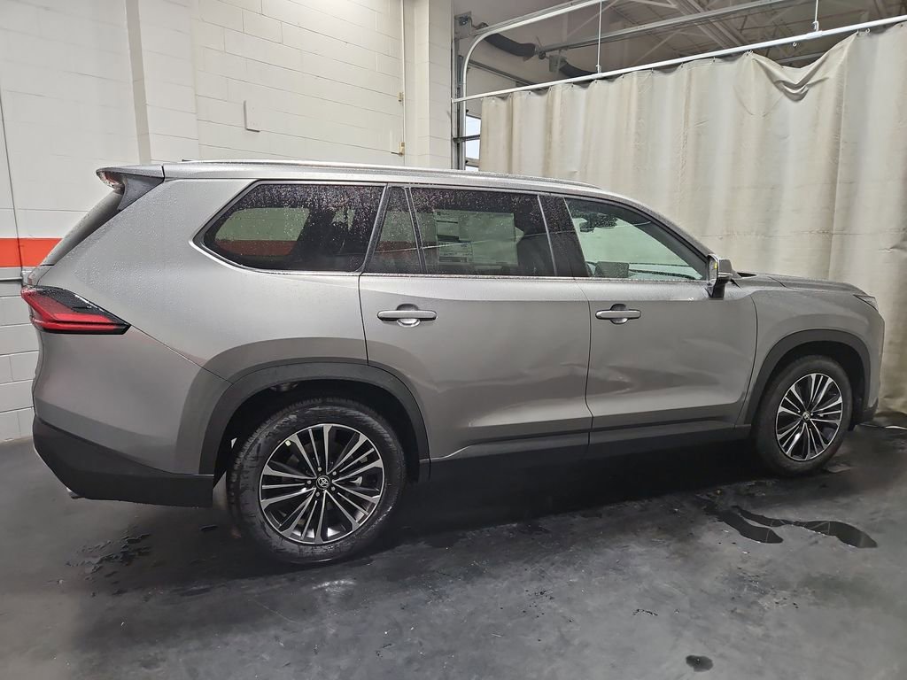 New 2026 Toyota Grand Highlander AWD Hybrid image 9