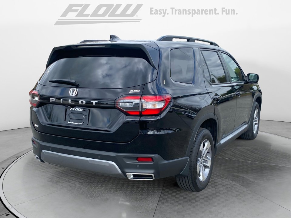 Certified 2026 Honda Pilot EX-L image 9