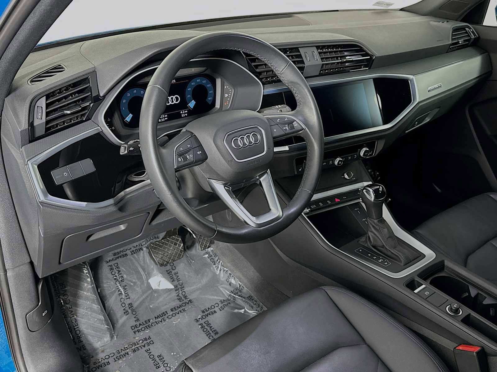 Certified 2022 Audi Q3 2.0T Premium w/ Convenience Package image 9