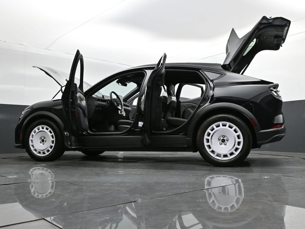 New 2025 Ford Mustang Mach-E GT w/ Interior Protection Package image 39