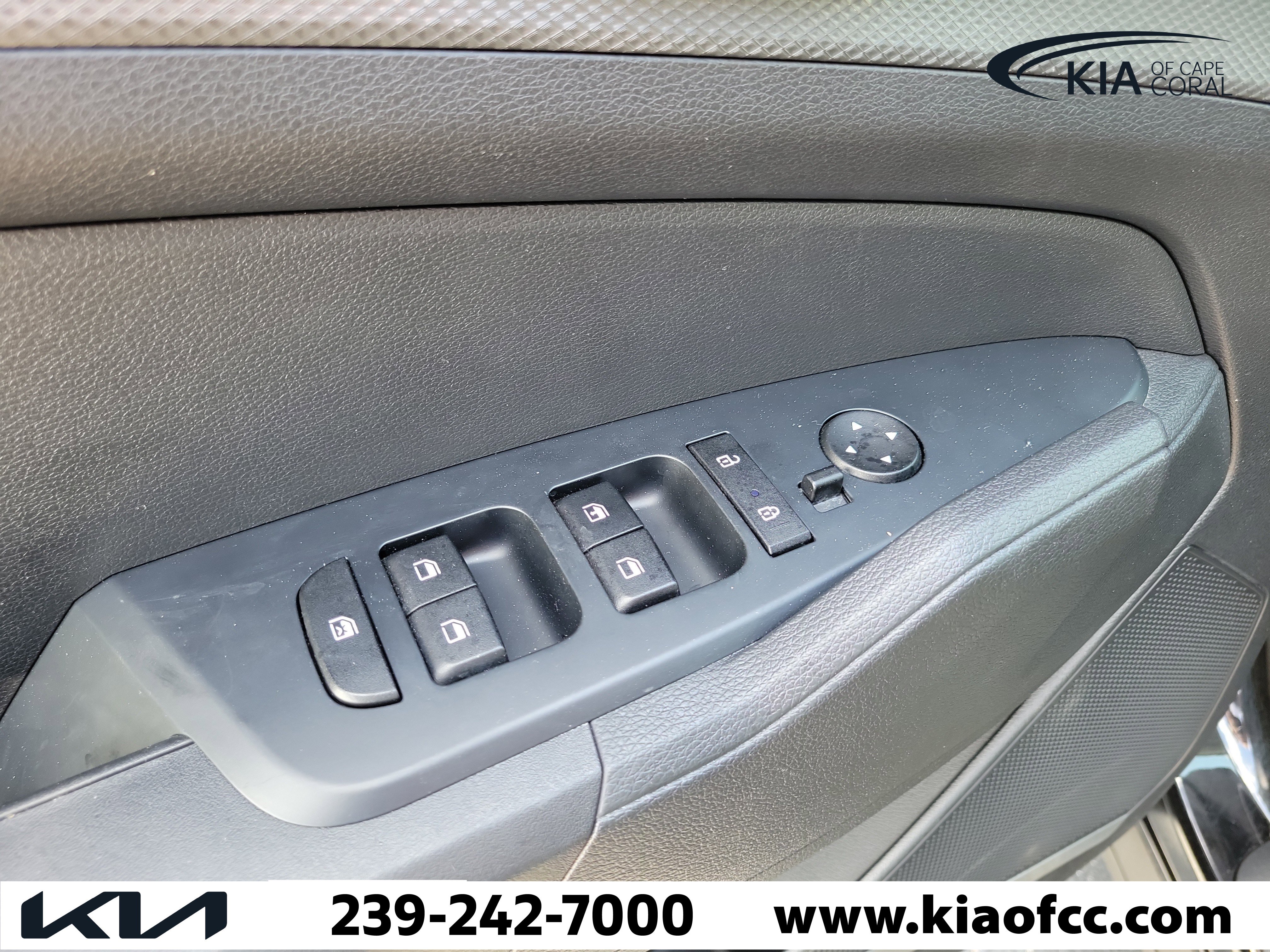 Certified 2025 Kia Sportage LX image 21