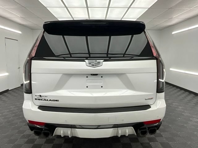 Used 2024 Cadillac Escalade V w/ LPO, ONYX Package AWD/4WD image 24